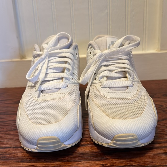 Nike Air Max - Picture 2 of 9